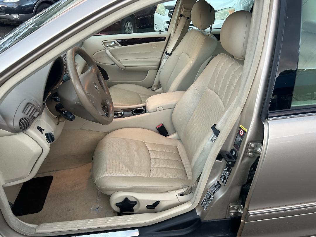 Mercedes-Benz C-Class 4dr Sdn 2.6L 2005