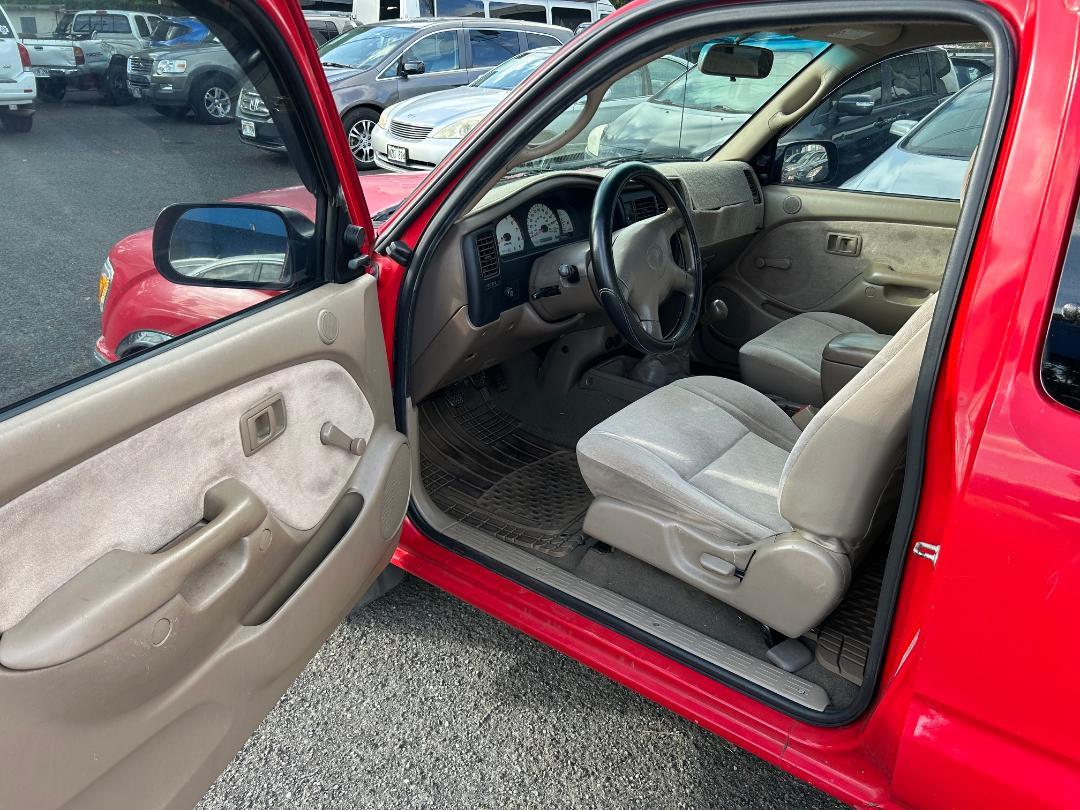 Toyota Tacoma XtraCab Manual (Natl) 2003
