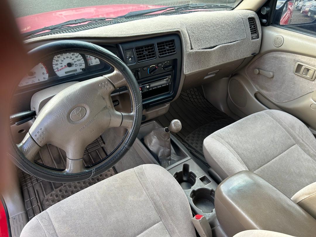 Toyota Tacoma XtraCab Manual (Natl) 2003