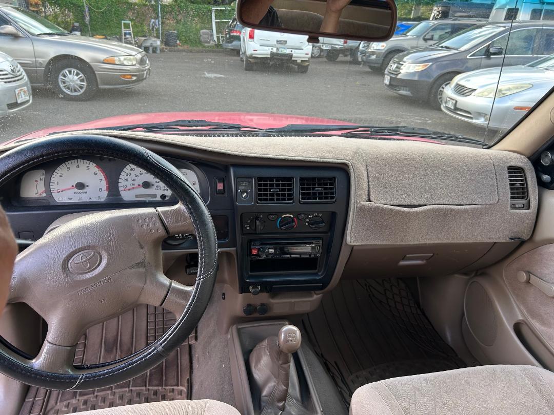 Toyota Tacoma XtraCab Manual (Natl) 2003