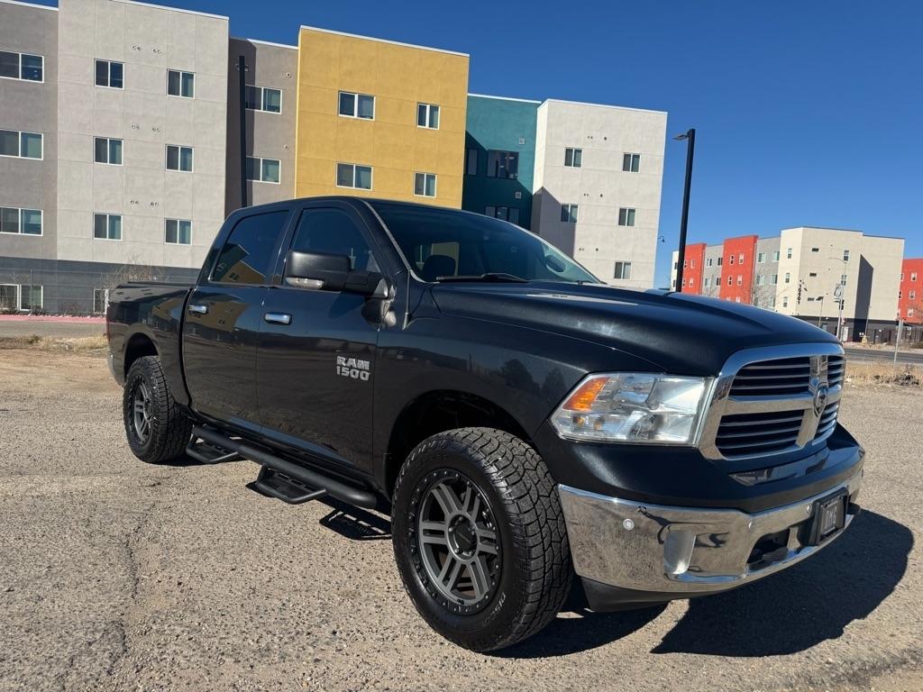 2016 RAM 1500 SLT Crew Cab SWB 4WD