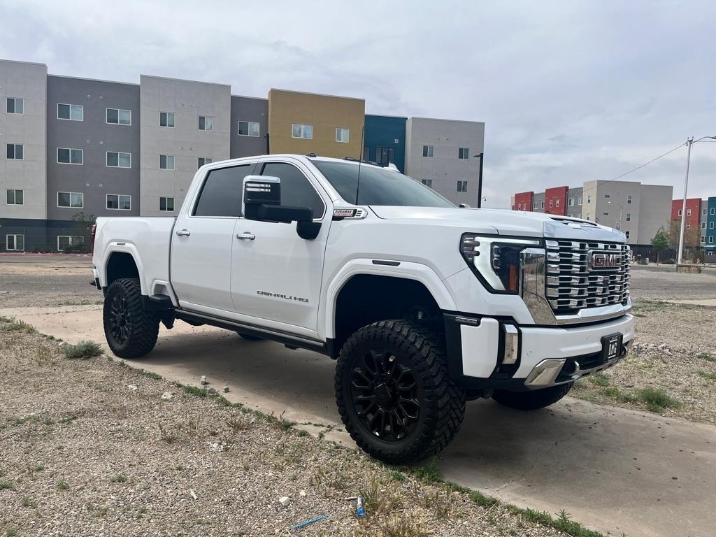 2024 GMC Sierra 2500HD Denali Crew Cab 4WD SB