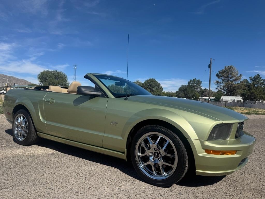 2006 Ford Mustang GT Deluxe Convertible