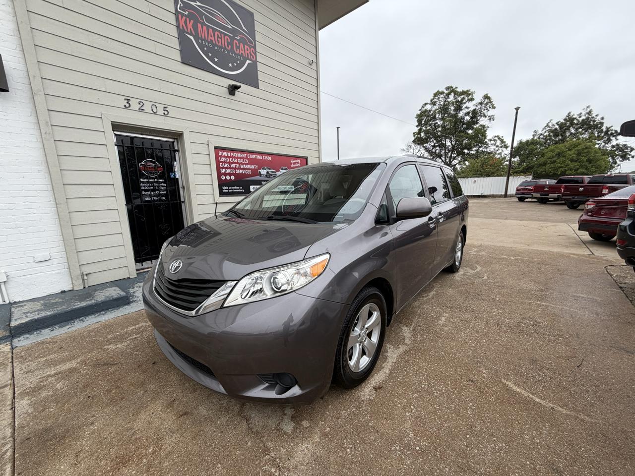 2013 Toyota Sienna LE