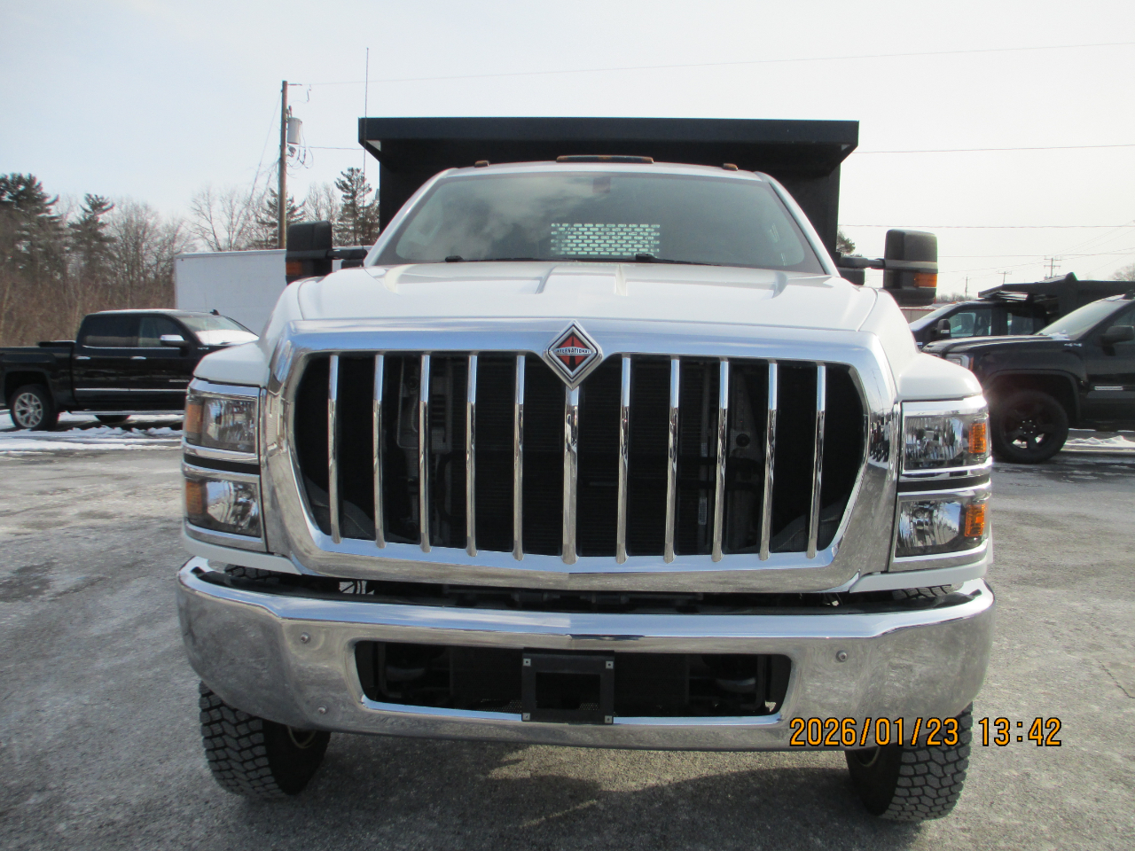 International CV515  2020