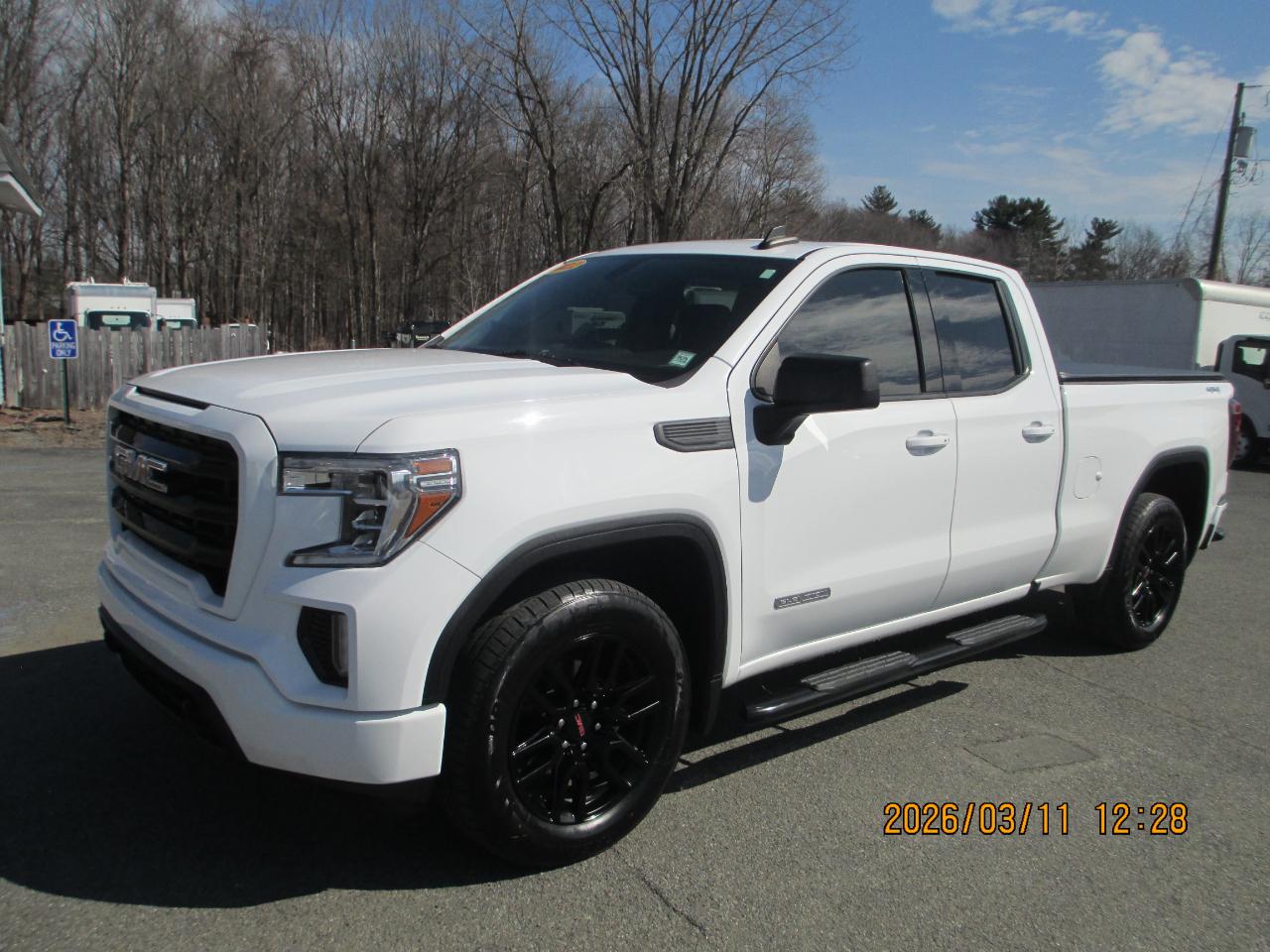 2022 GMC Sierra 1500 Limited 4WD Double Cab 147" Elevation w/3VL