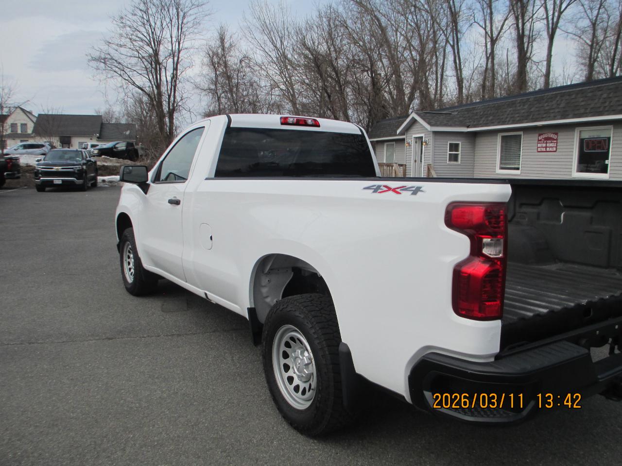 Chevrolet Silverado 1500 4WD Reg Cab 140" Work Truck 2021