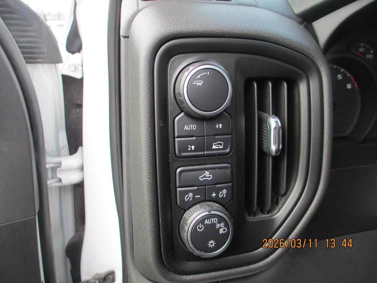 Chevrolet Silverado 1500 4WD Reg Cab 140" Work Truck 2021