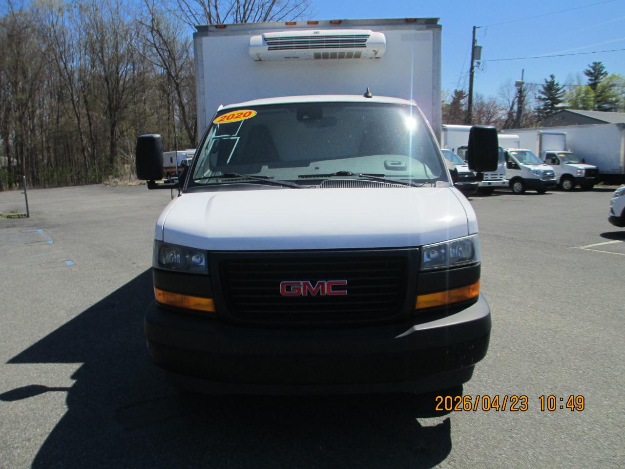 GMC Savana Commercial Cutaway 3500 Van 139" 2020