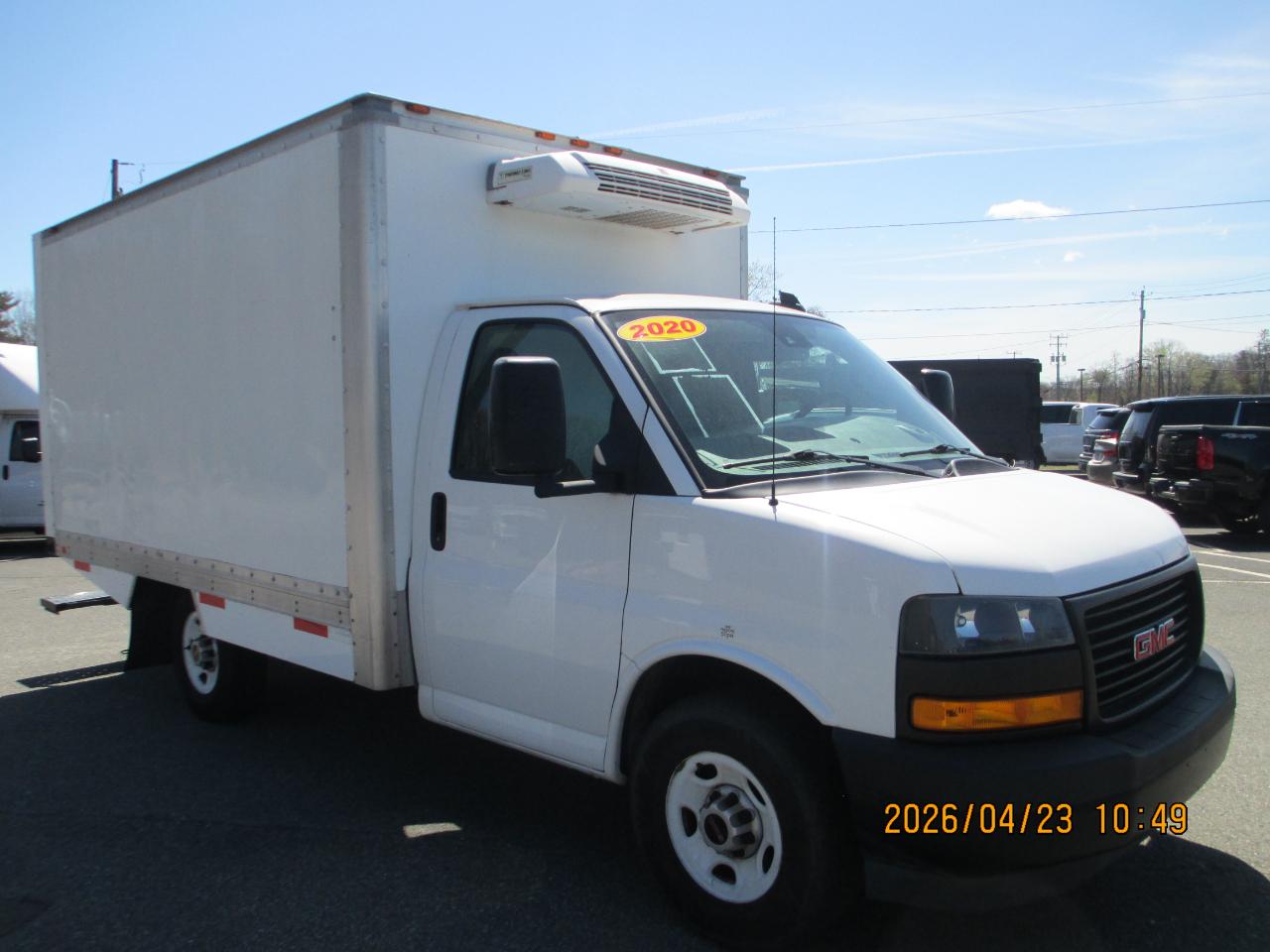 GMC Savana Commercial Cutaway 3500 Van 139" 2020