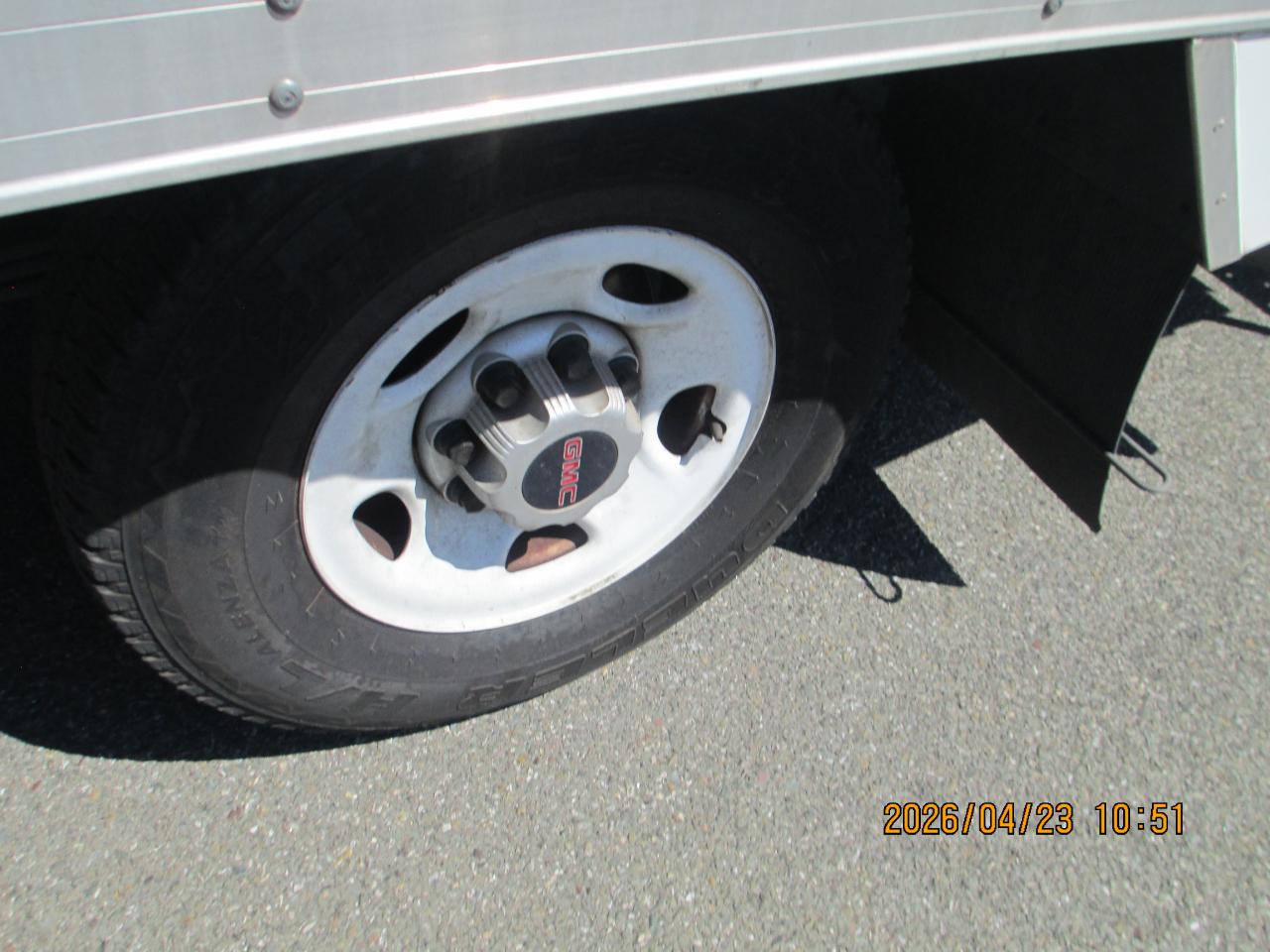 GMC Savana Commercial Cutaway 3500 Van 139" 2020