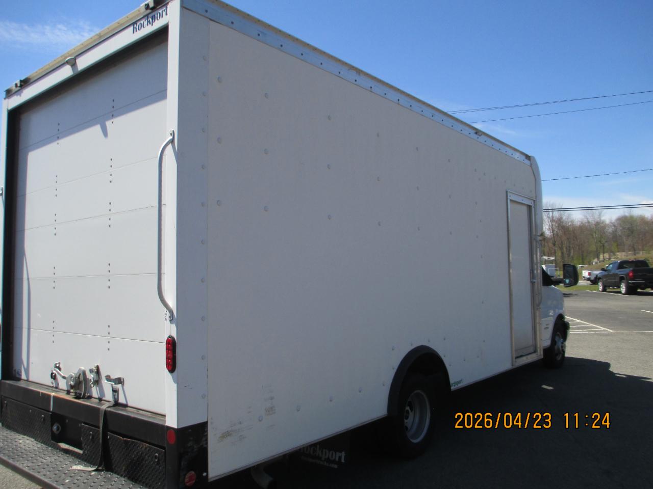 GMC Savana Commercial Cutaway 4500 Van 159" 2022