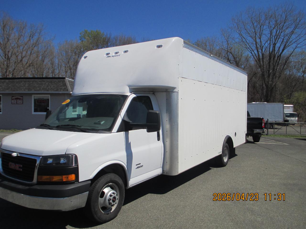 GMC Savana Commercial Cutaway 4500 Van 159" 2022