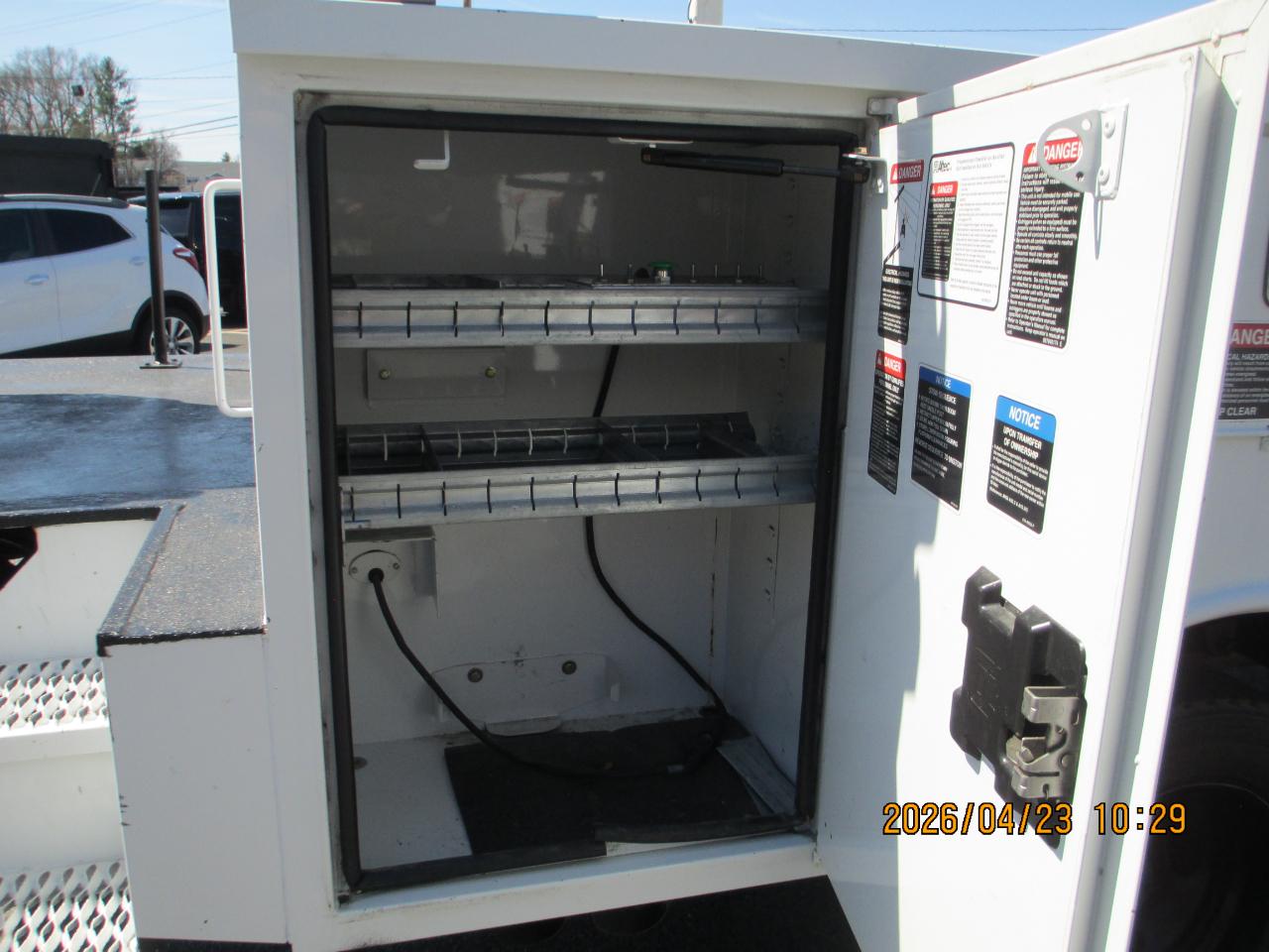 Ford Super Duty F-450 DRW 2WD Reg Cab 141" WB 60" CA XL 2016