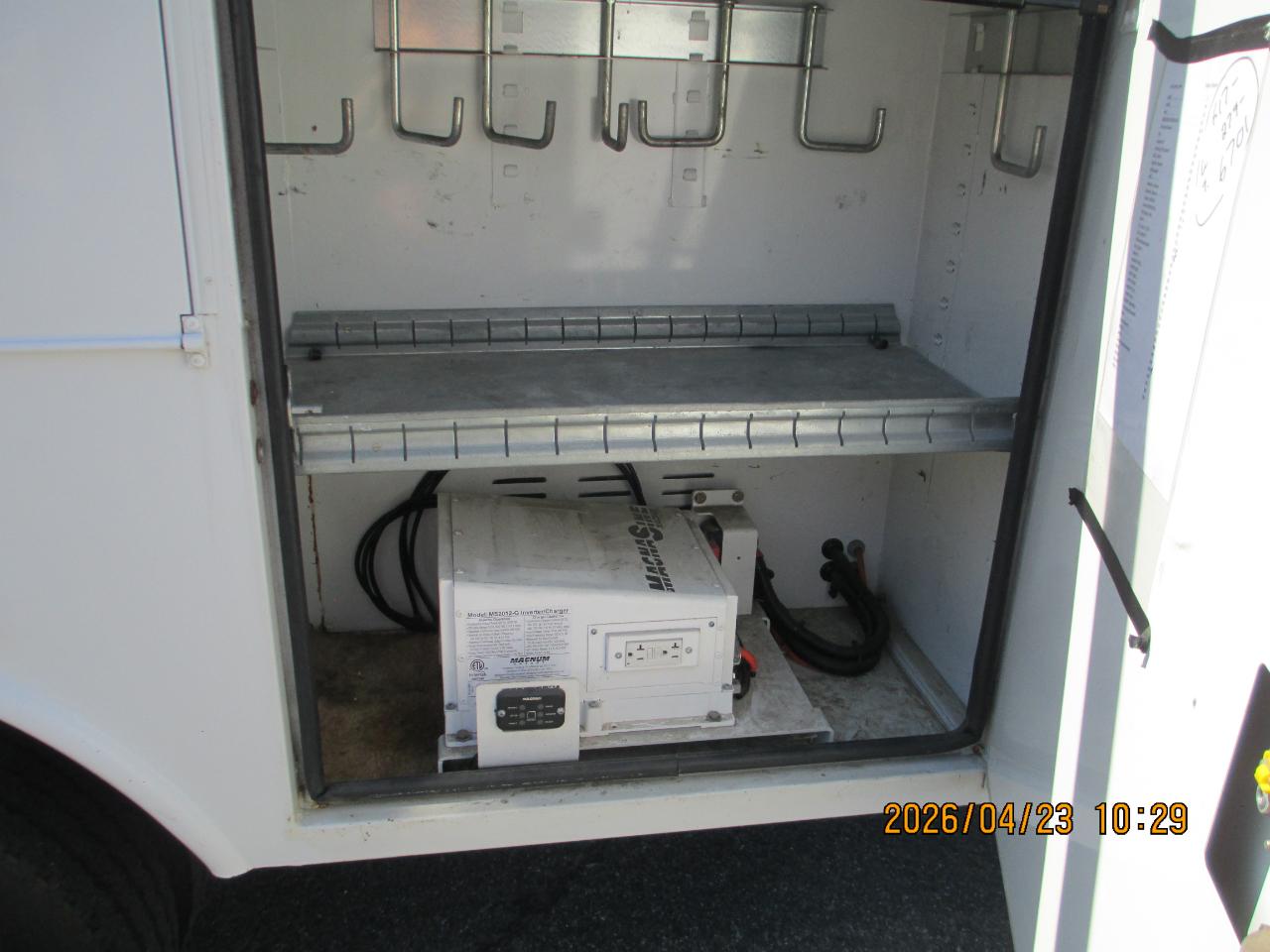 Ford Super Duty F-450 DRW 2WD Reg Cab 141" WB 60" CA XL 2016