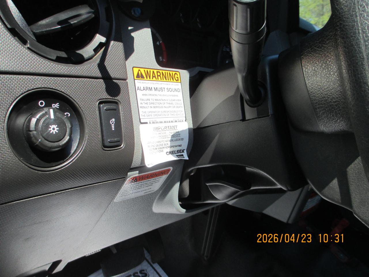 Ford Super Duty F-450 DRW 2WD Reg Cab 141" WB 60" CA XL 2016