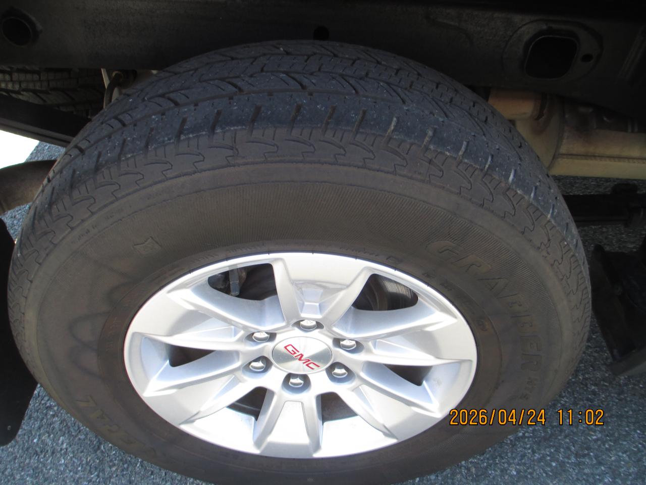 GMC Sierra 1500 4WD Crew Cab 157" SLE 2024