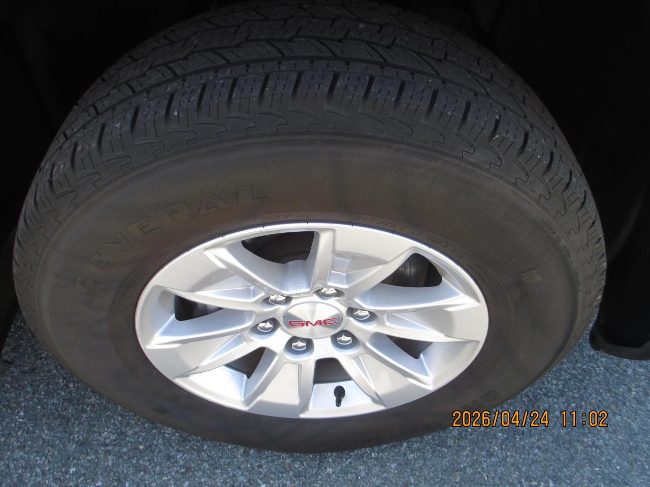 GMC Sierra 1500 4WD Crew Cab 157" SLE 2024