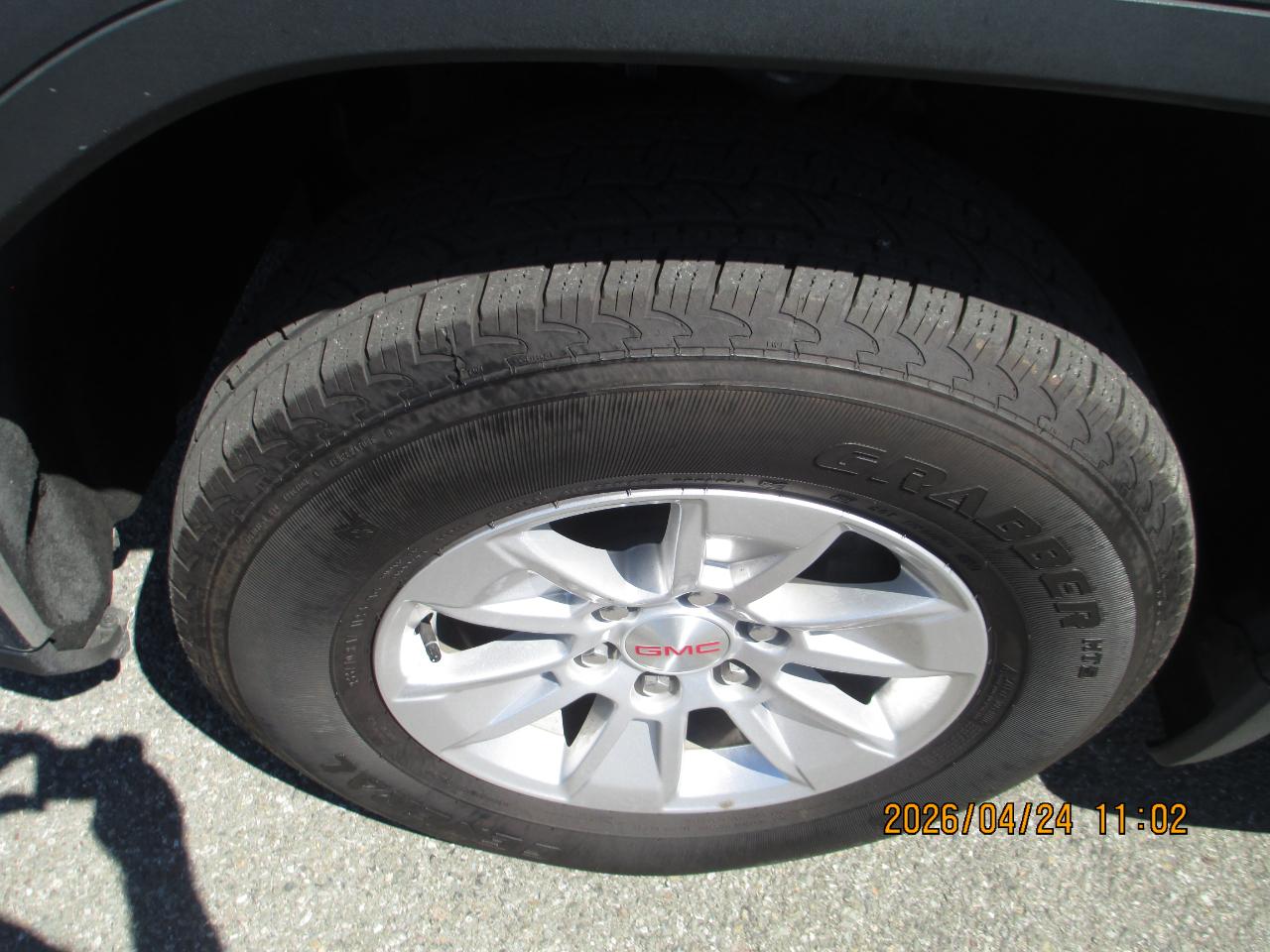 GMC Sierra 1500 4WD Crew Cab 157" SLE 2024