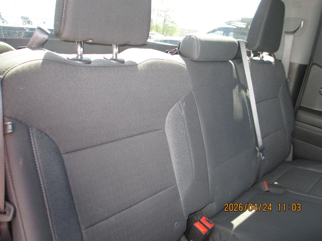 GMC Sierra 1500 4WD Crew Cab 157" SLE 2024