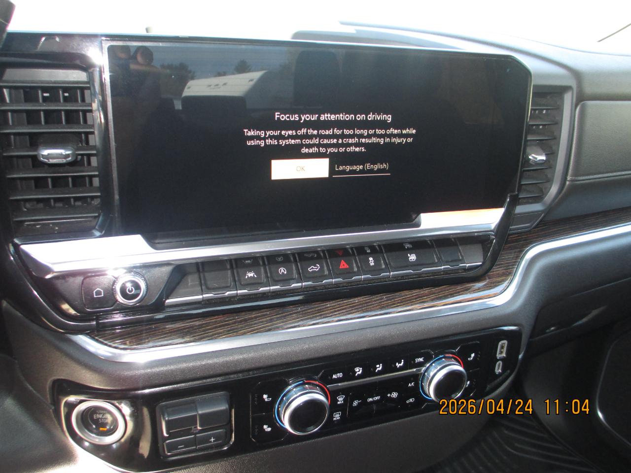 GMC Sierra 1500 4WD Crew Cab 157" SLE 2024