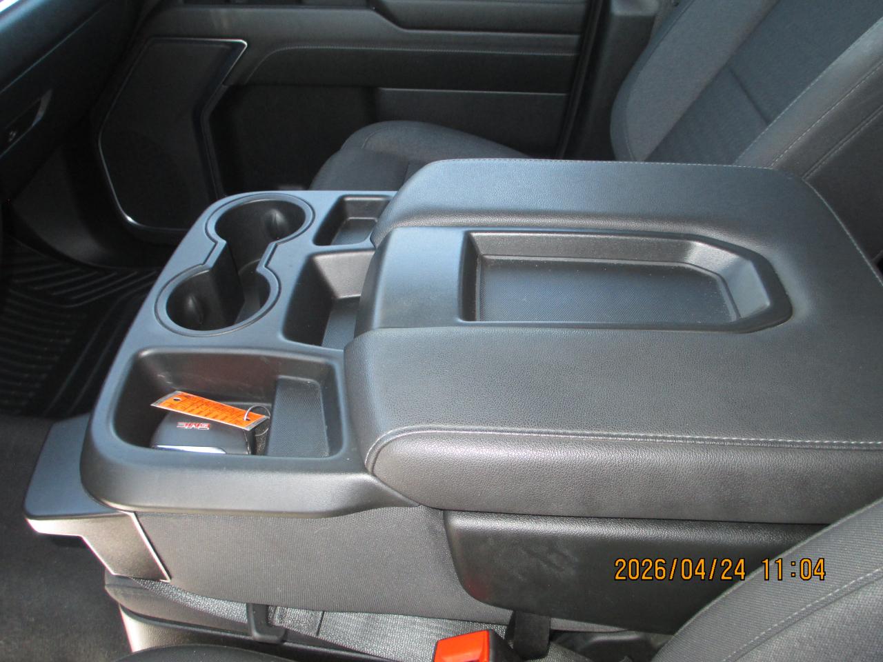 GMC Sierra 1500 4WD Crew Cab 157" SLE 2024