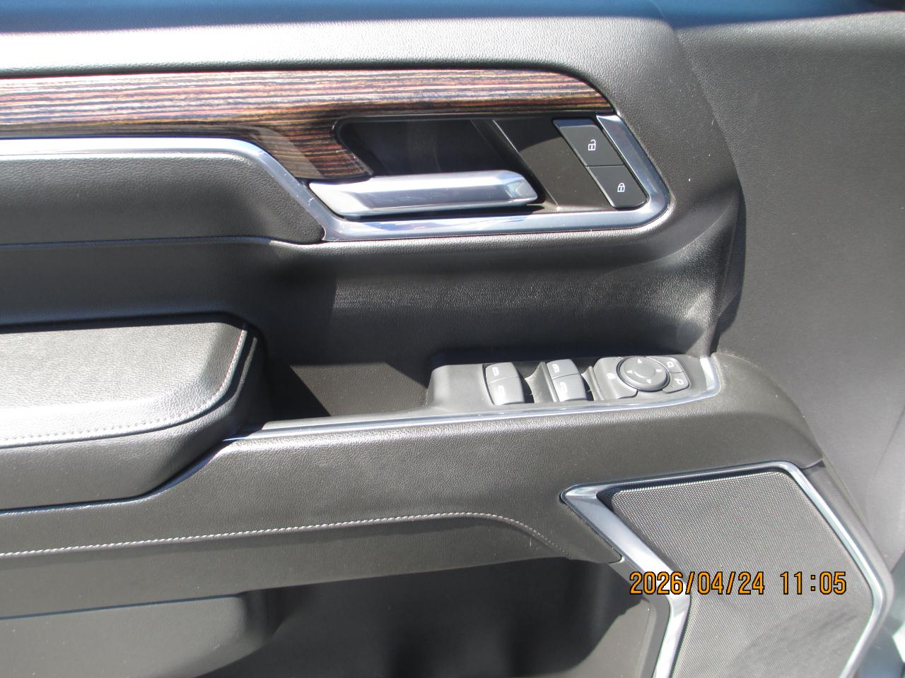 GMC Sierra 1500 4WD Crew Cab 157" SLE 2024