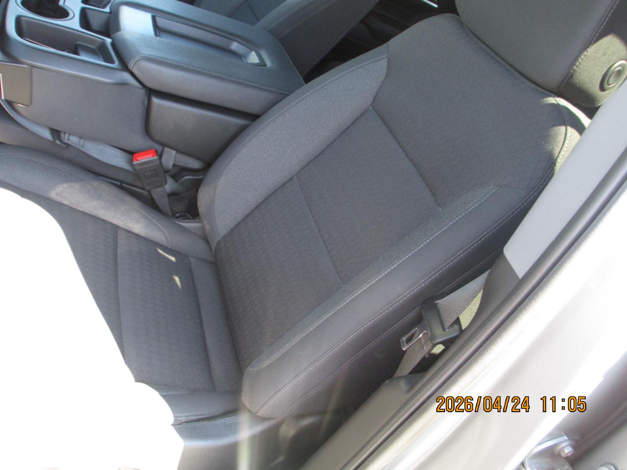 GMC Sierra 1500 4WD Crew Cab 157" SLE 2024