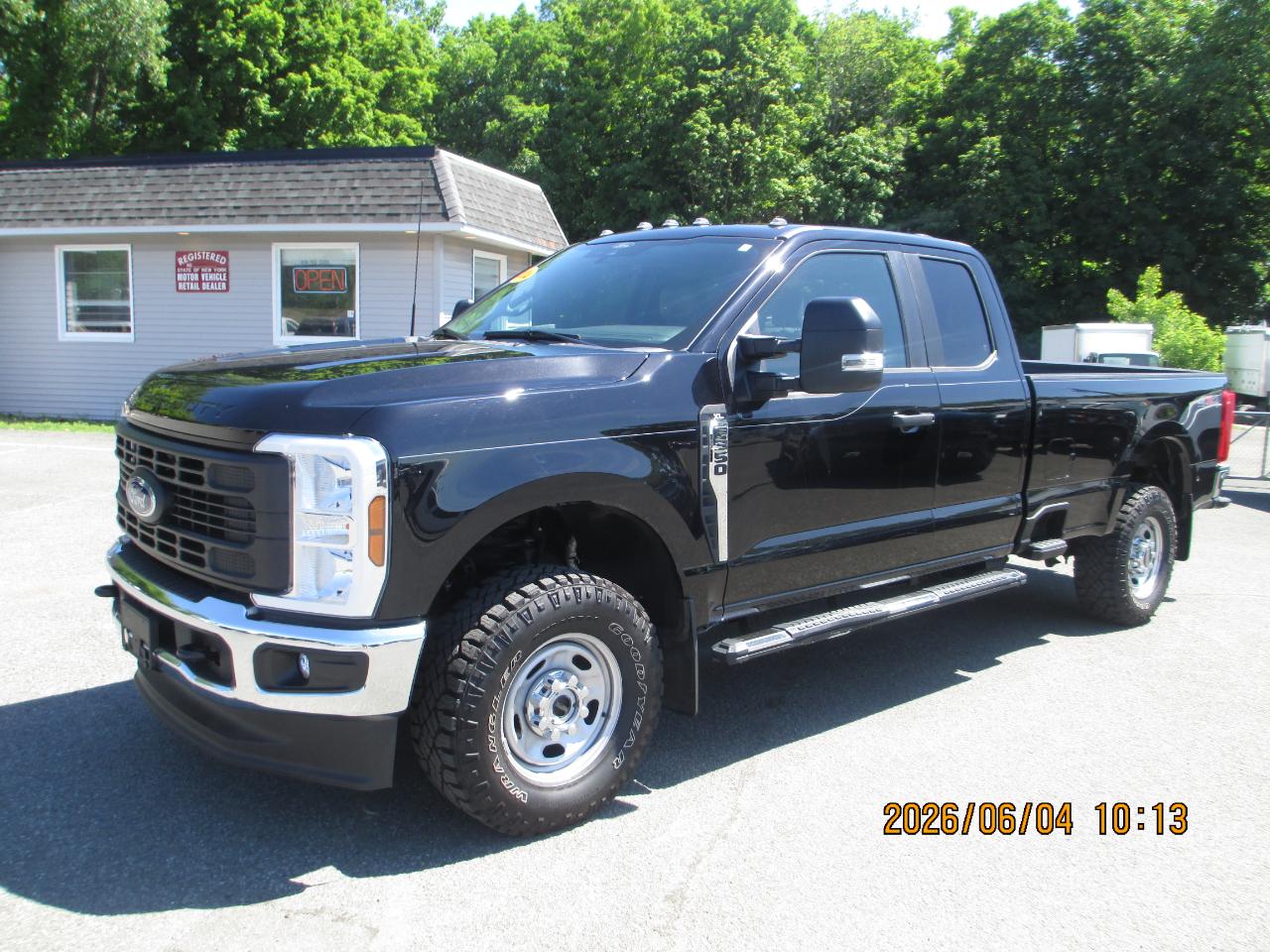 2024 Ford Super Duty F-350 SRW XL 4WD SuperCab 8' Box