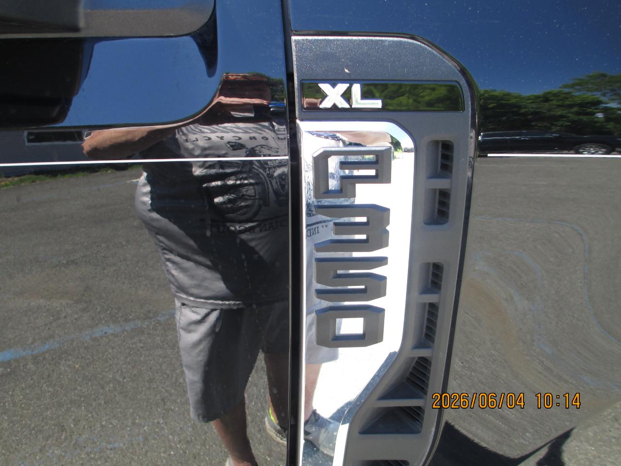 Ford Super Duty F-350 SRW XL 4WD SuperCab 8' Box 2024