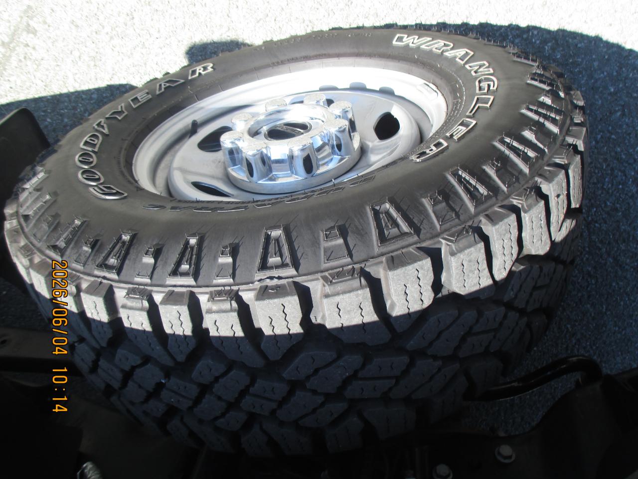 Ford Super Duty F-350 SRW XL 4WD SuperCab 8' Box 2024