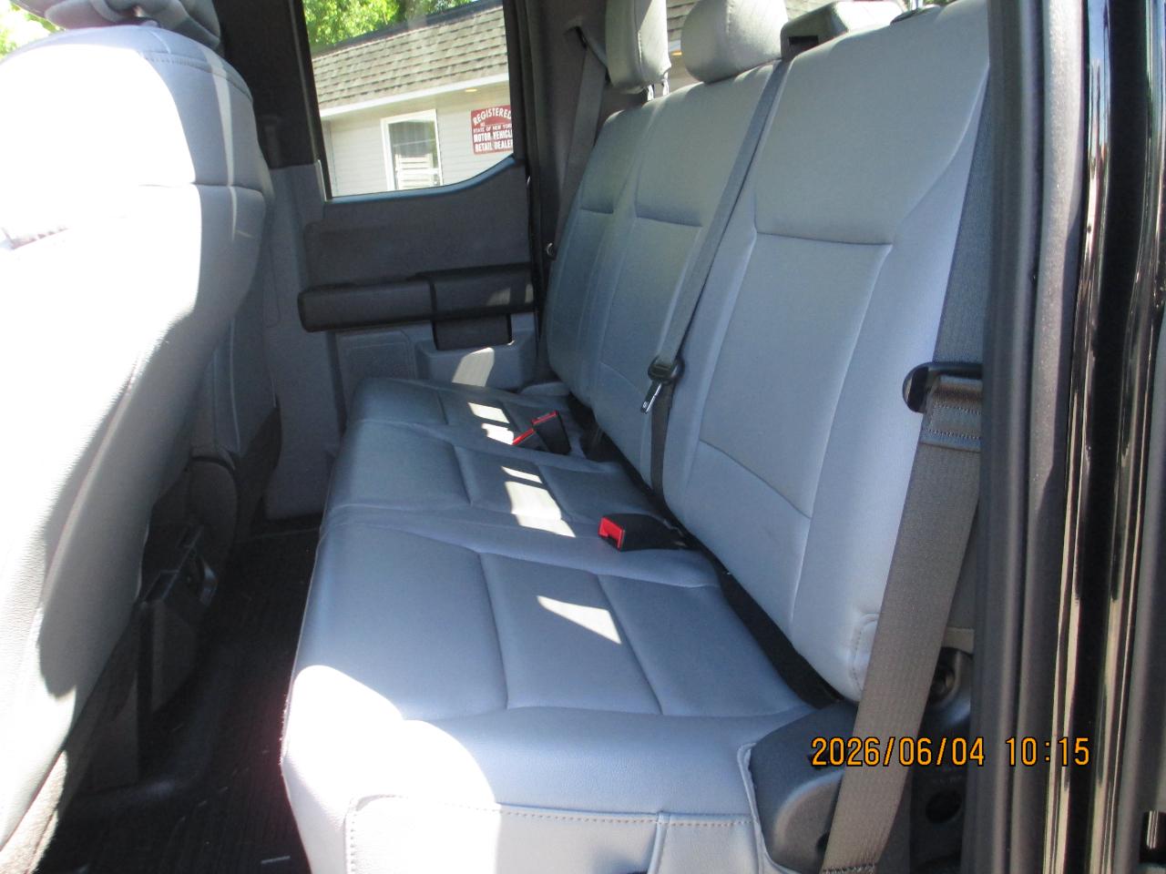 Ford Super Duty F-350 SRW XL 4WD SuperCab 8' Box 2024