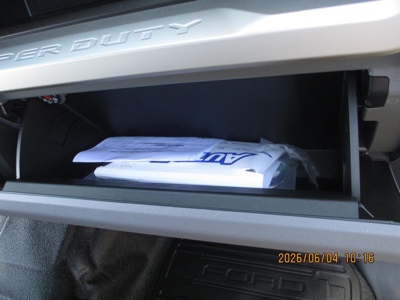 Ford Super Duty F-350 SRW XL 4WD SuperCab 8' Box 2024