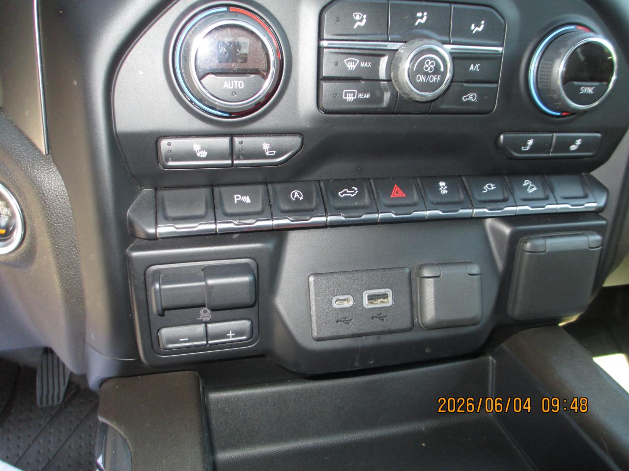 Chevrolet Silverado 1500 4WD Crew Cab 147" RST 2019