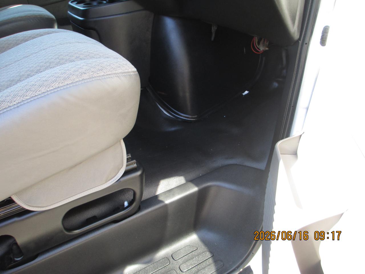 GMC Savana Passenger RWD 3500 155" LS w/1LS 2017