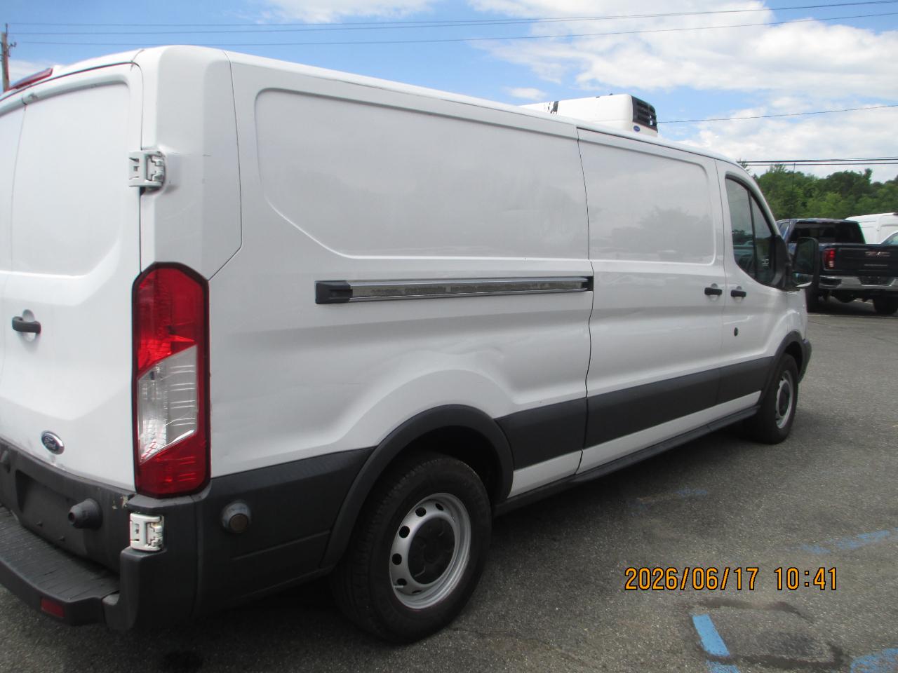 Ford Transit Van T-150 148" Low Rf 8600 GVWR Sliding RH Dr 2017