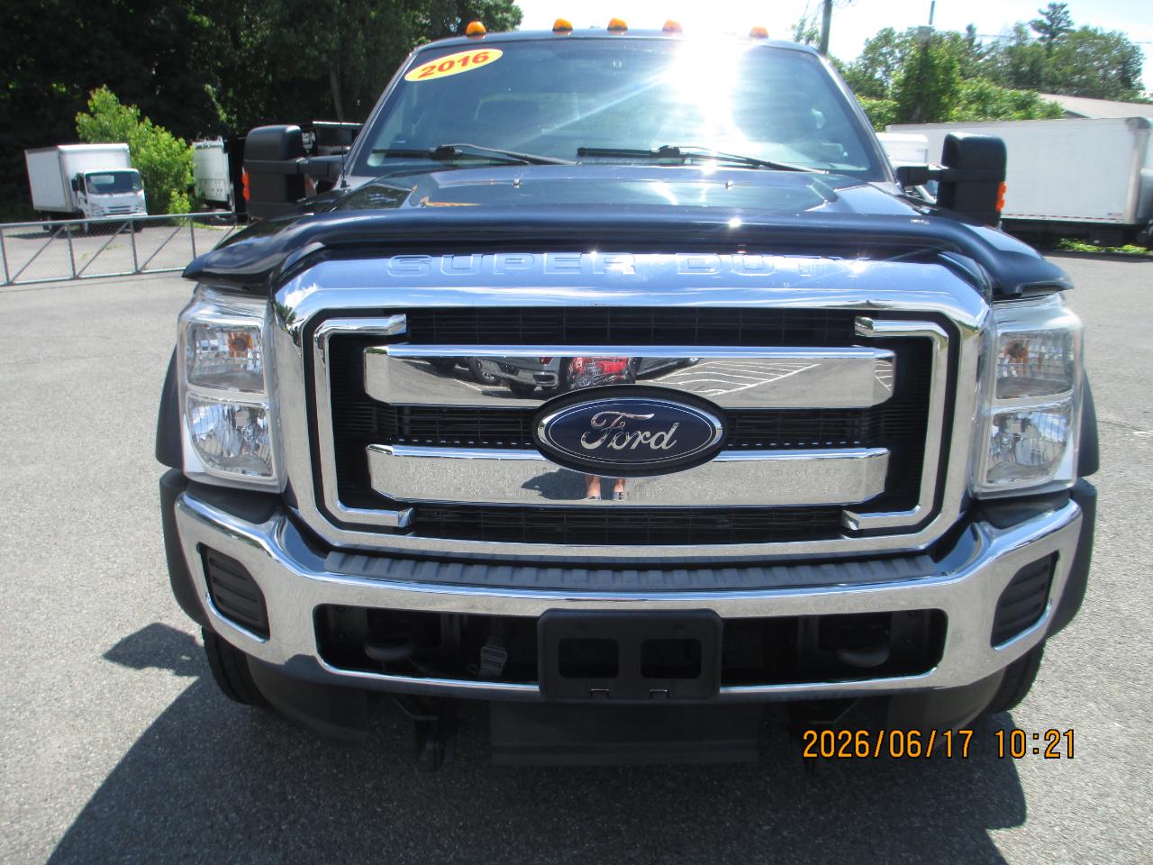 Ford Super Duty F-450 DRW 4WD SuperCab 162" WB 60" CA XLT 2016