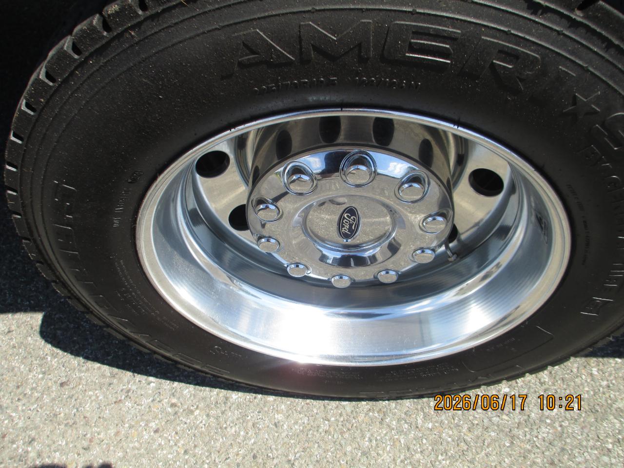 Ford Super Duty F-450 DRW 4WD SuperCab 162" WB 60" CA XLT 2016