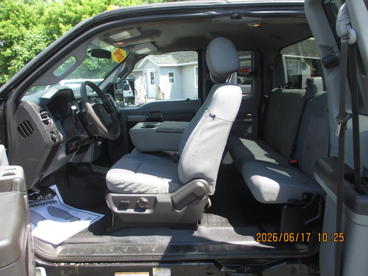 Ford Super Duty F-450 DRW 4WD SuperCab 162" WB 60" CA XLT 2016