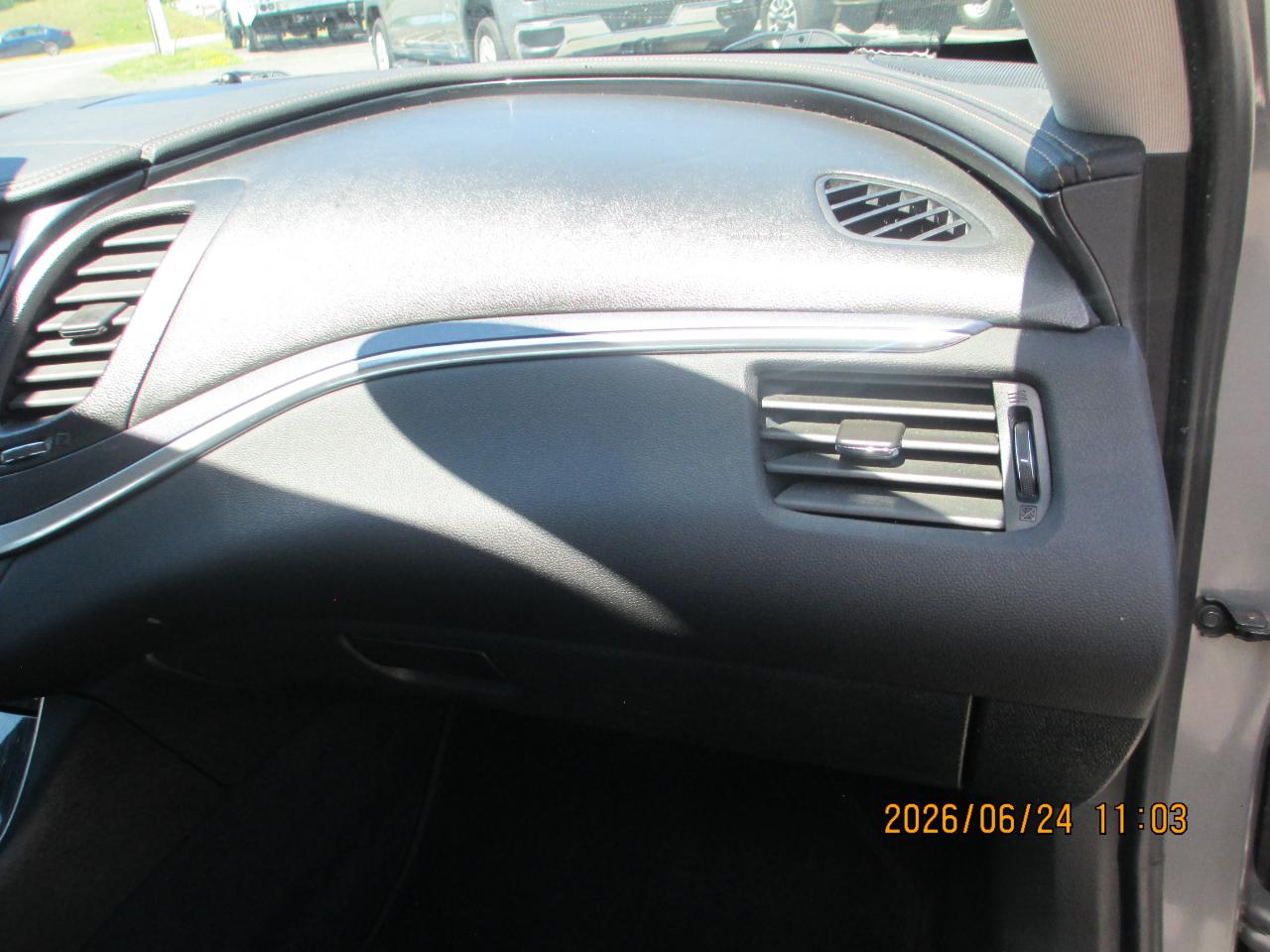 Chevrolet Impala 4dr Sdn LT w/1LT 2017