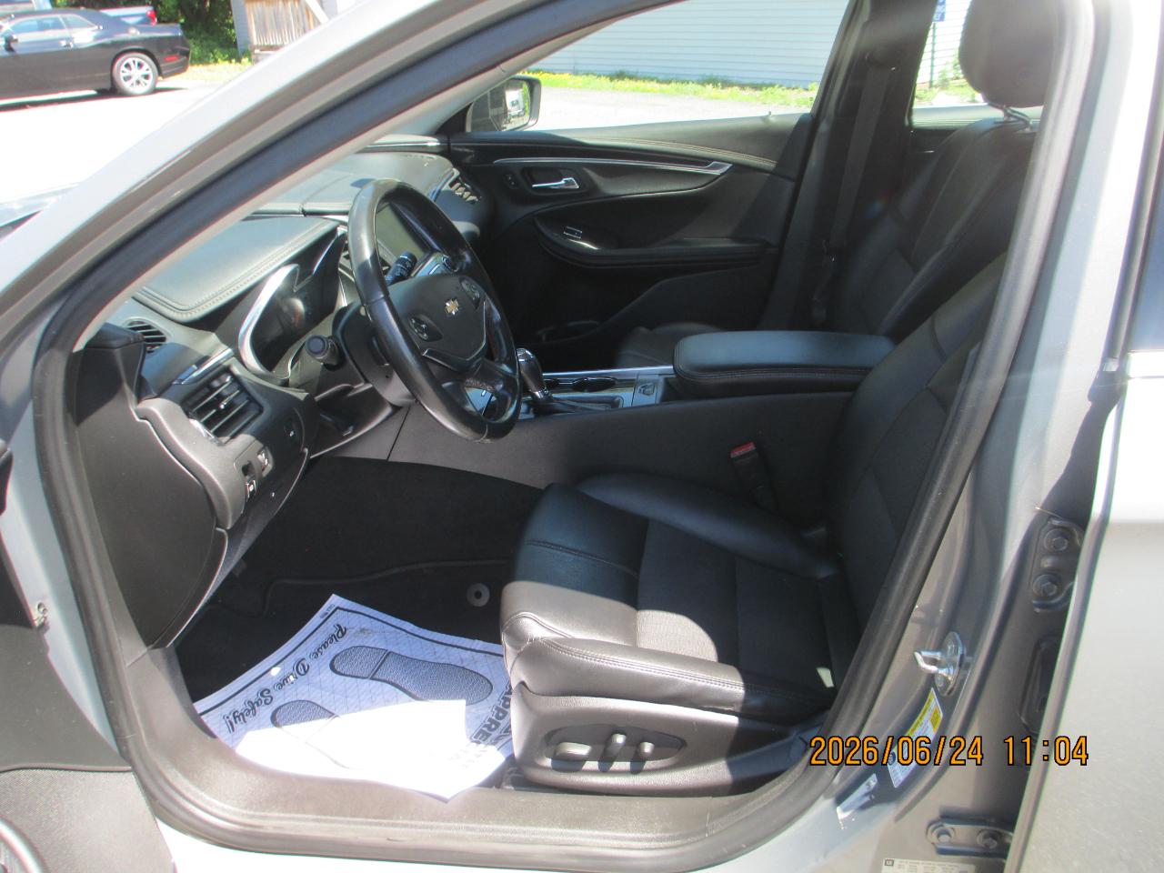 Chevrolet Impala 4dr Sdn LT w/1LT 2017