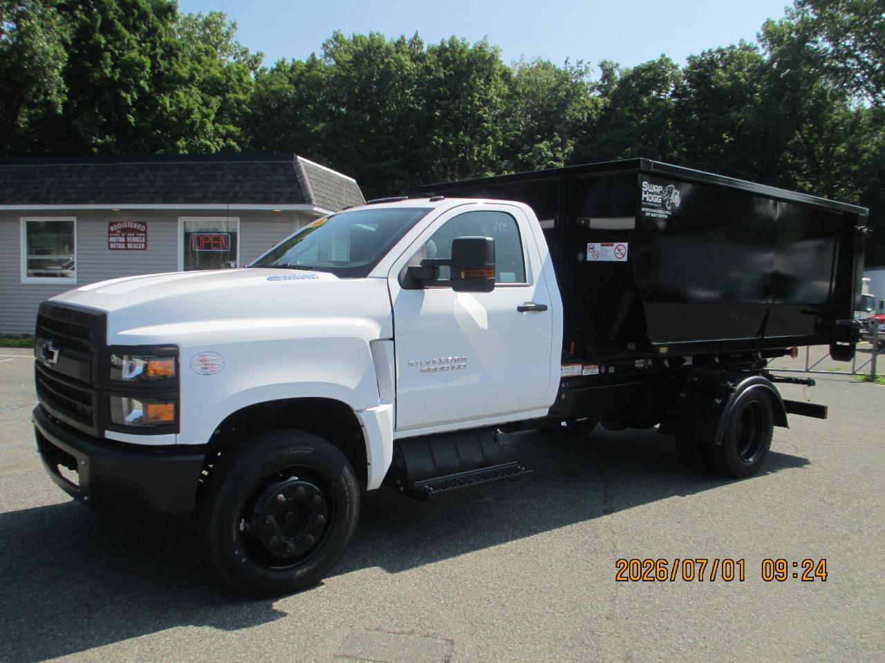 2024 Chevrolet Silverado Medium Duty 