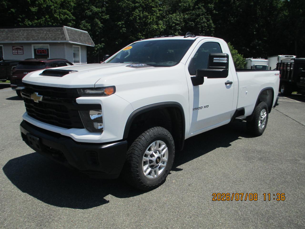 Chevrolet Silverado 2500HD 4WD Reg Cab 142" Work Truck 2024