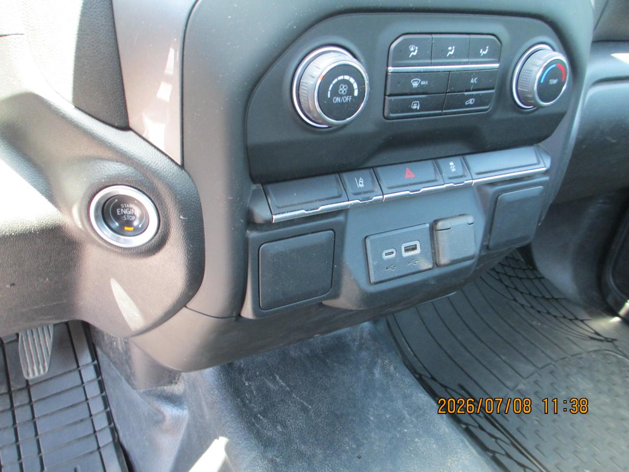Chevrolet Silverado 2500HD 4WD Reg Cab 142" Work Truck 2024