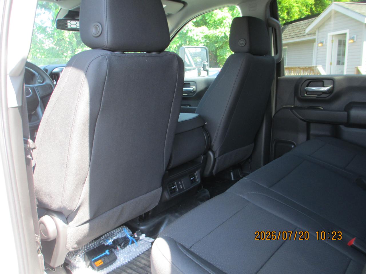 GMC Sierra 3500HD CC 4WD Crew Cab 177" WB, 60" CA Pro 2025