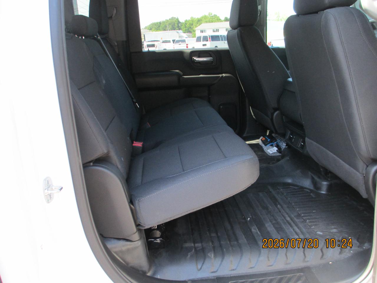 GMC Sierra 3500HD CC 4WD Crew Cab 177" WB, 60" CA Pro 2025