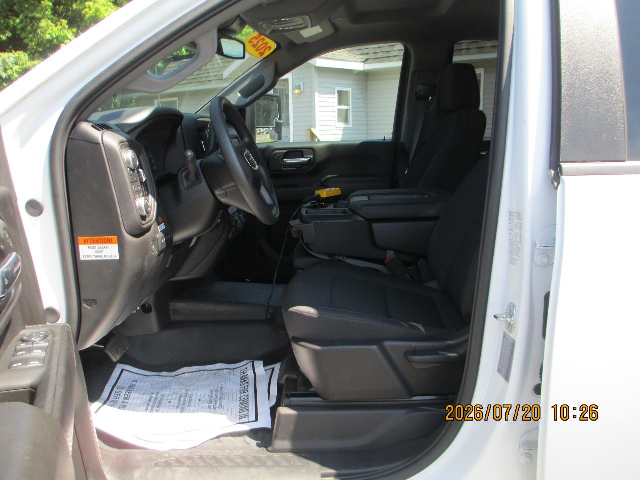 GMC Sierra 3500HD CC 4WD Crew Cab 177" WB, 60" CA Pro 2025