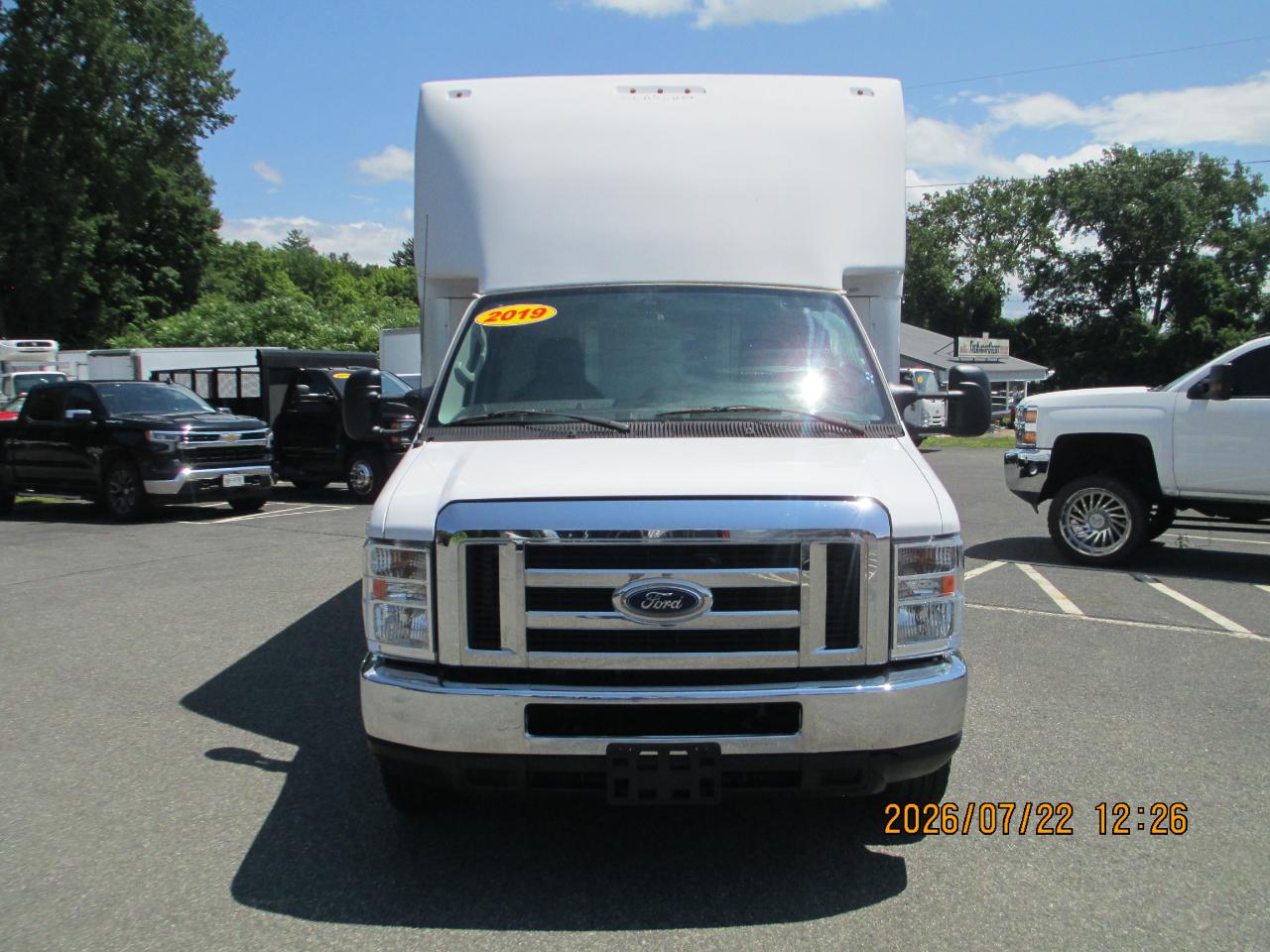 Ford E-Series Cutaway E-350 DRW 176" WB 2019