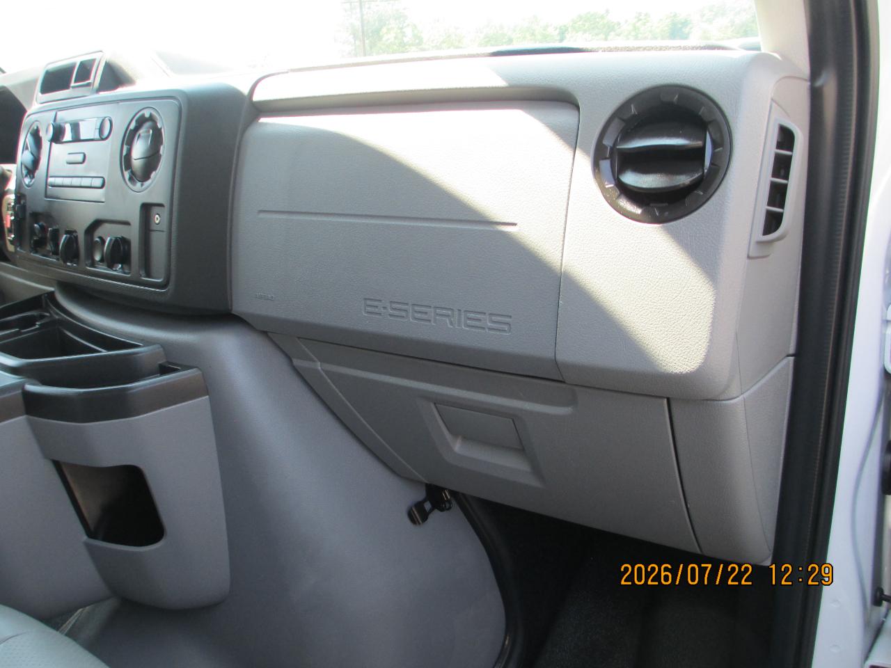 Ford E-Series Cutaway E-350 DRW 176" WB 2019
