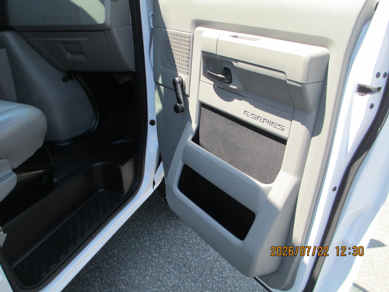 Ford E-Series Cutaway E-350 DRW 176" WB 2019